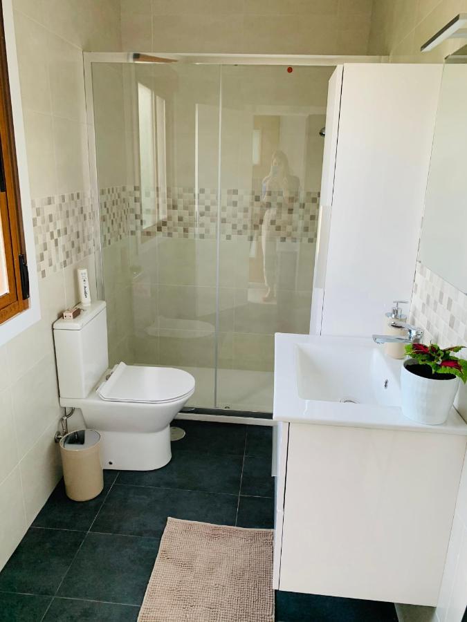 A Casa Vermella Con Jardin A 10 Minutos De Santiago De Compostela Διαμέρισμα Ortono Εξωτερικό φωτογραφία