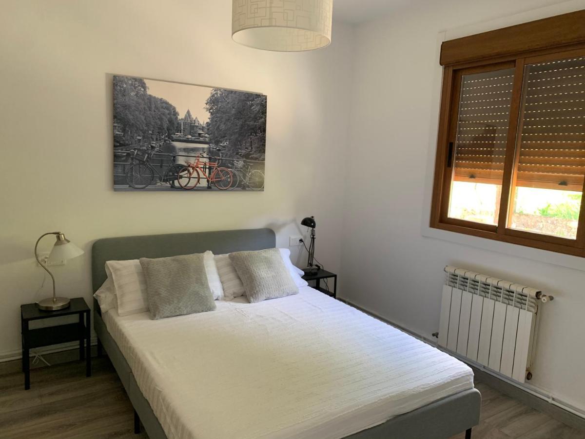 A Casa Vermella Con Jardin A 10 Minutos De Santiago De Compostela Διαμέρισμα Ortono Εξωτερικό φωτογραφία
