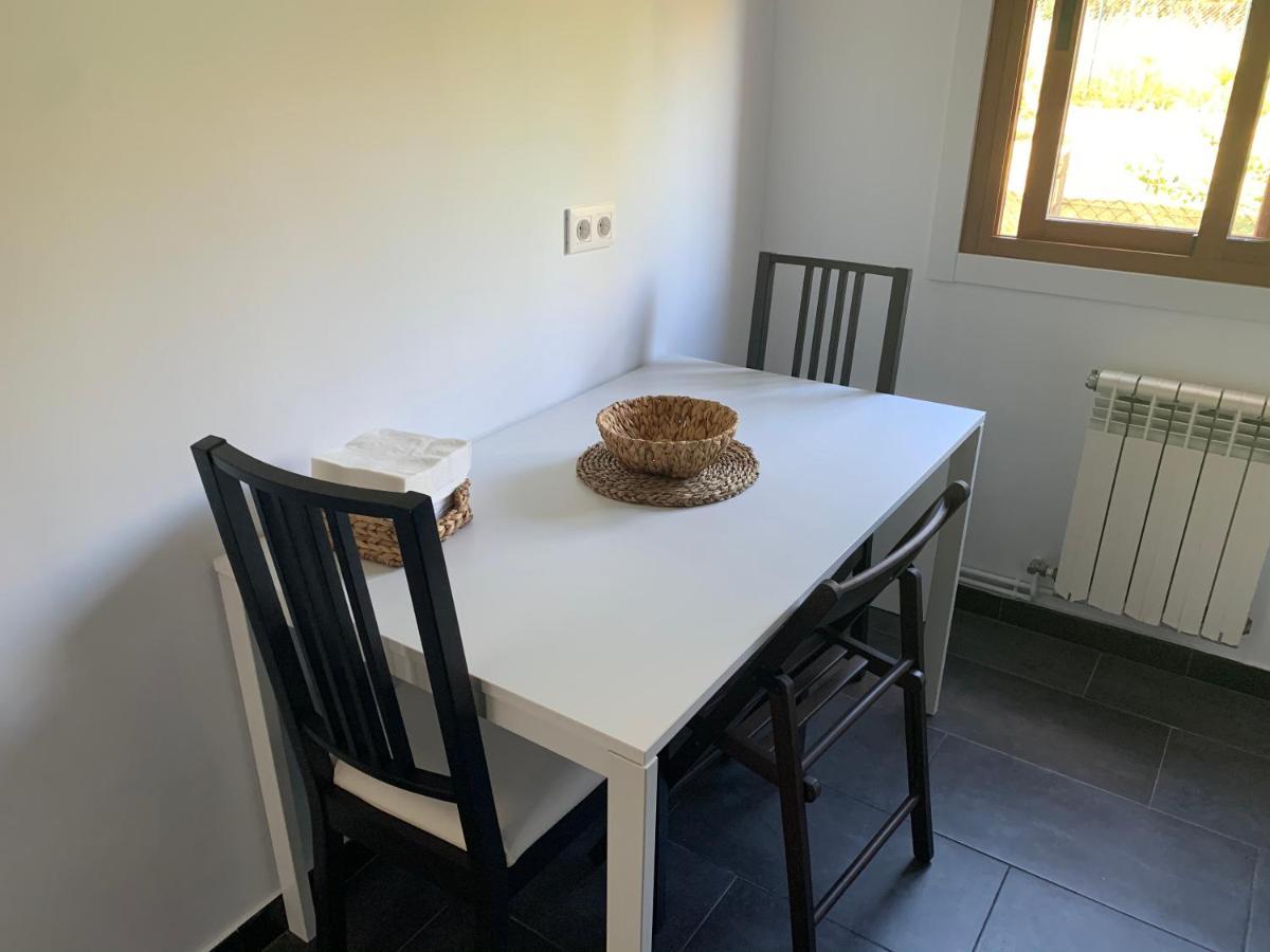 A Casa Vermella Con Jardin A 10 Minutos De Santiago De Compostela Διαμέρισμα Ortono Εξωτερικό φωτογραφία