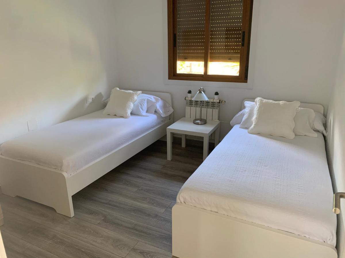 A Casa Vermella Con Jardin A 10 Minutos De Santiago De Compostela Διαμέρισμα Ortono Εξωτερικό φωτογραφία
