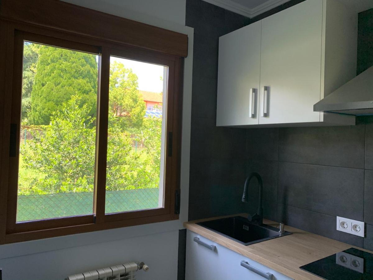 A Casa Vermella Con Jardin A 10 Minutos De Santiago De Compostela Διαμέρισμα Ortono Εξωτερικό φωτογραφία