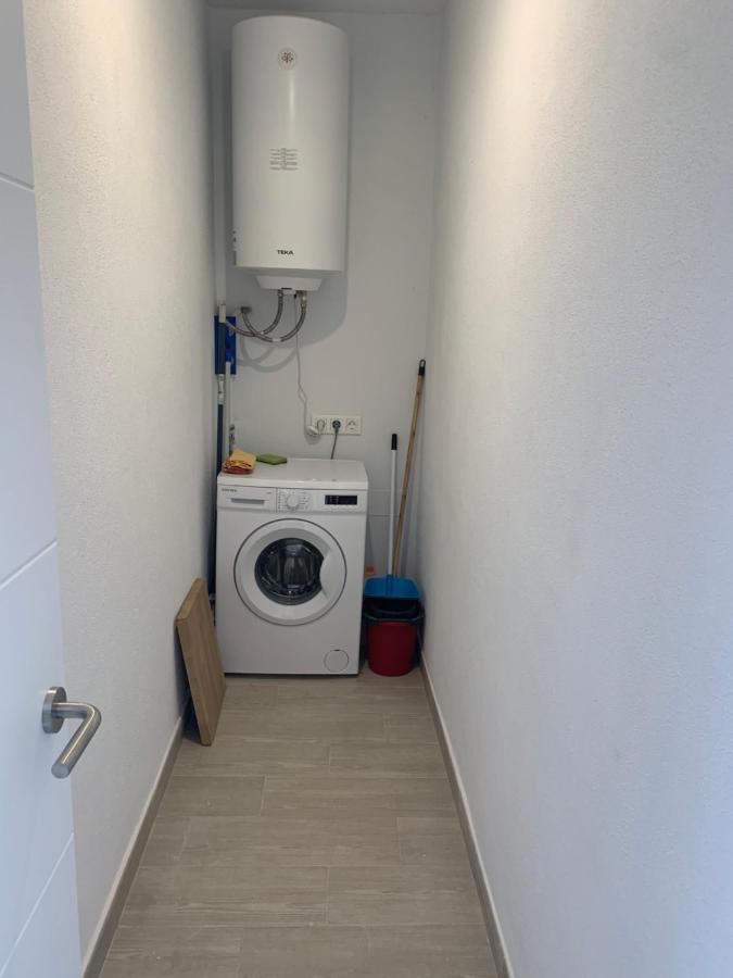 A Casa Vermella Con Jardin A 10 Minutos De Santiago De Compostela Διαμέρισμα Ortono Εξωτερικό φωτογραφία
