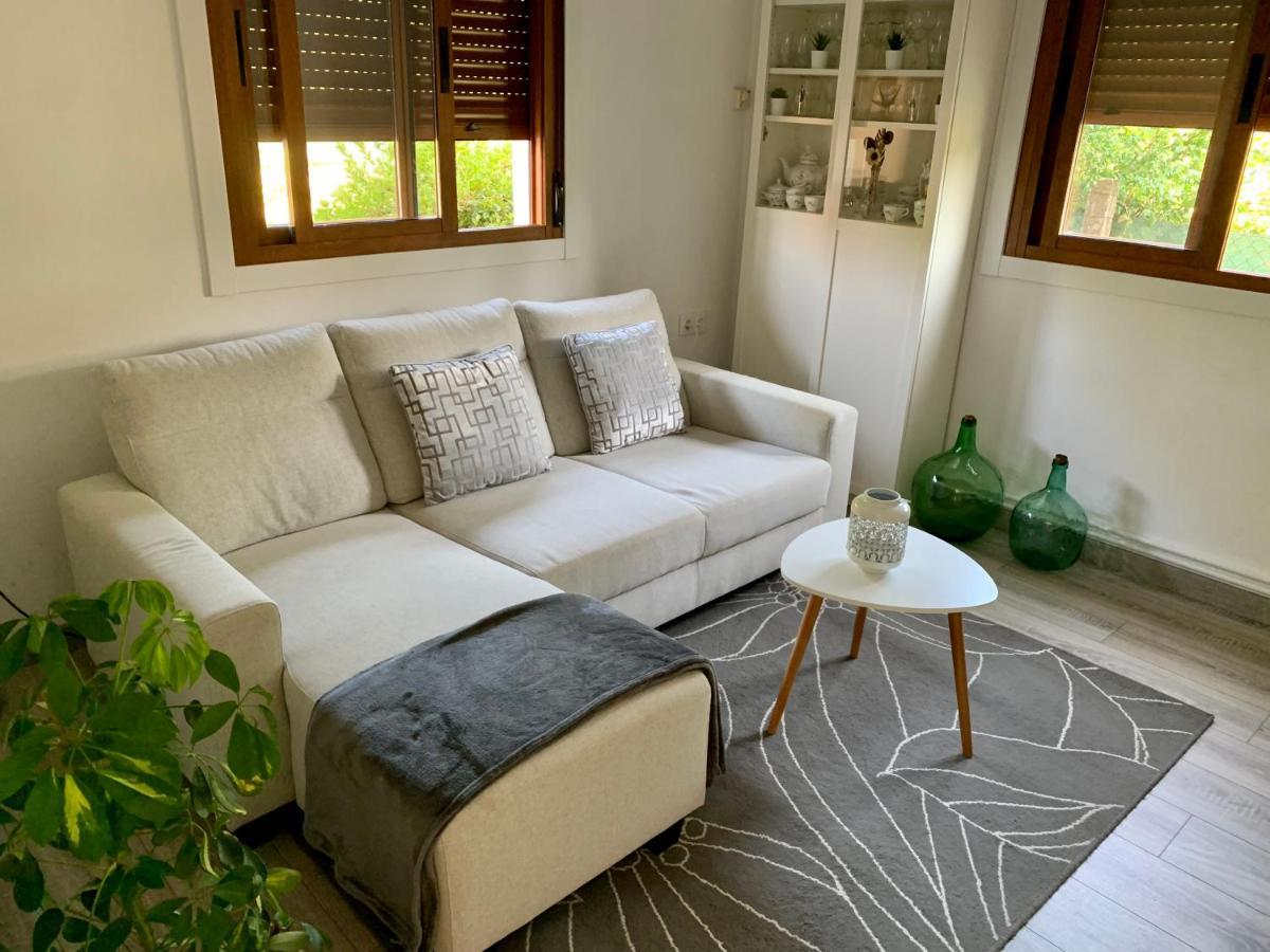 A Casa Vermella Con Jardin A 10 Minutos De Santiago De Compostela Διαμέρισμα Ortono Εξωτερικό φωτογραφία