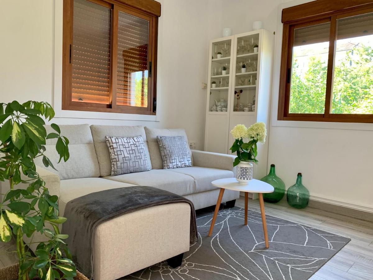 A Casa Vermella Con Jardin A 10 Minutos De Santiago De Compostela Διαμέρισμα Ortono Εξωτερικό φωτογραφία